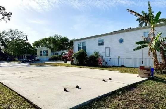 276 Bass Ln, Naples, Florida 34114