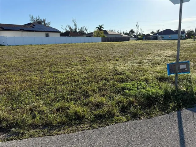 1223 Sw 18th Ave, Cape Coral, Florida 33991