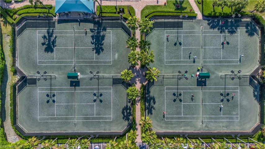 7 Har Tru tennis Courts at Miromar Lakes