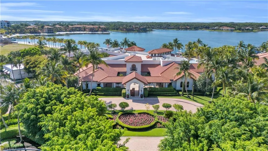 Beach Clubhouse
