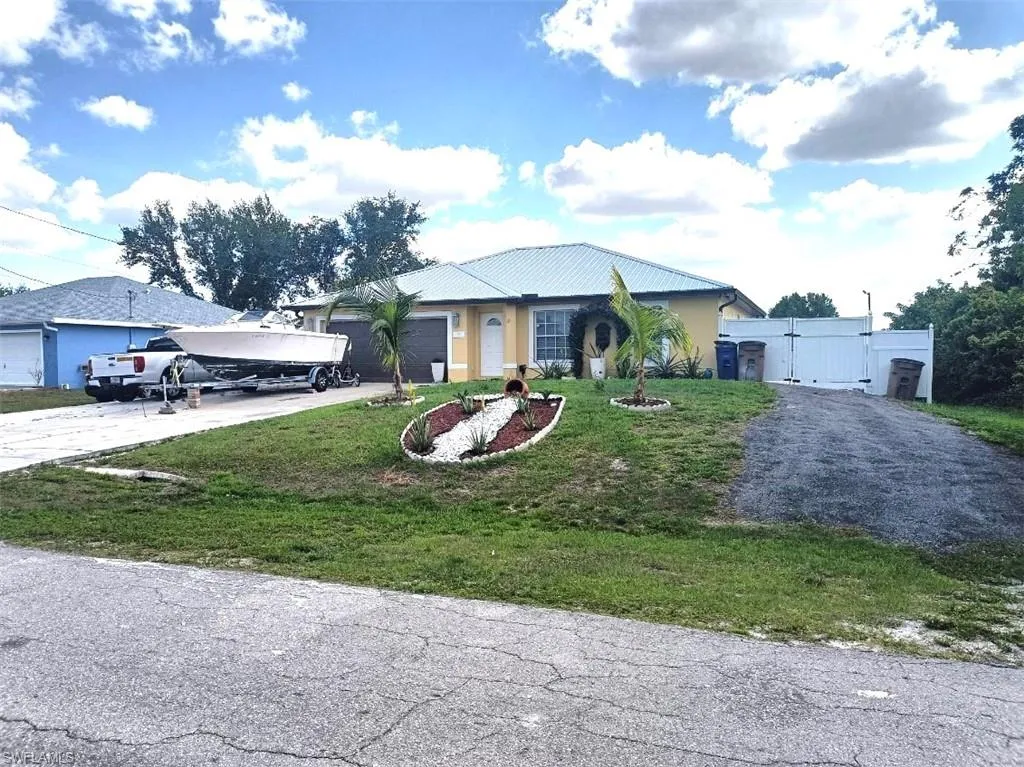 3111 6th ST, Lehigh Acres, FL 33976,224025143
