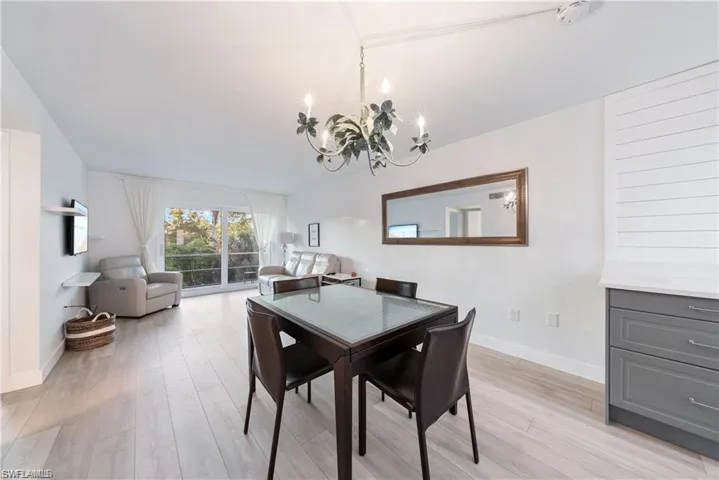 72 7th St S 310, Naples, Florida 34102