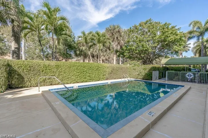 72 7th St S 310, Naples, Florida 34102