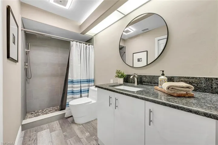 Private Guest Bath
