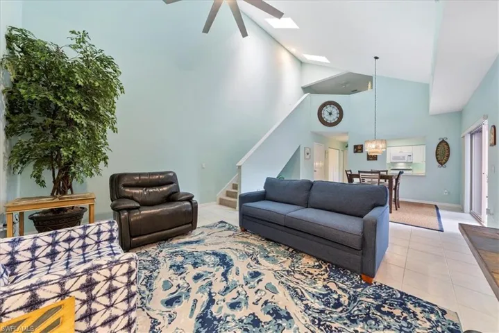 4321  Covey  CIR, Naples, FL 34109