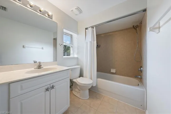 4321  Covey  CIR, Naples, FL 34109