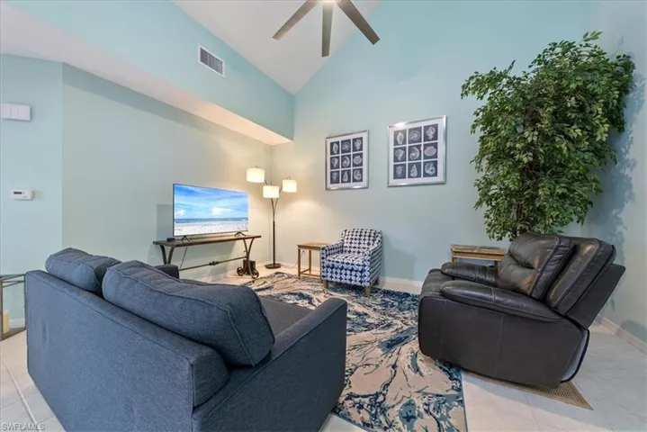 4321  Covey  CIR, Naples, FL 34109