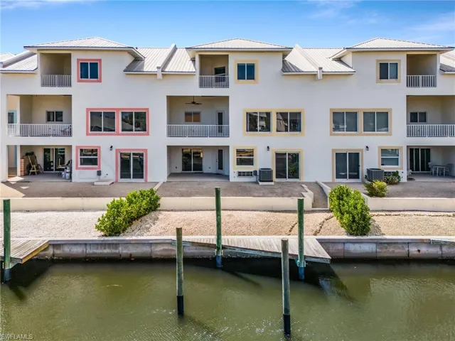 3100 Stringfellow Rd 3, St. James City, Florida 33956