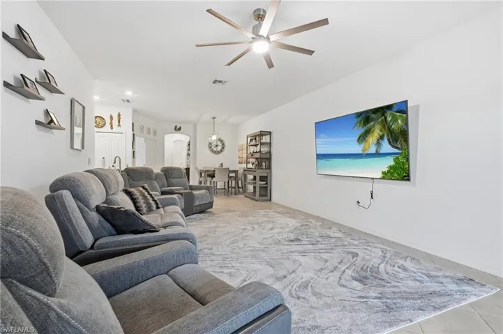 2228 Dragonfruit Way, Naples, Florida 34120