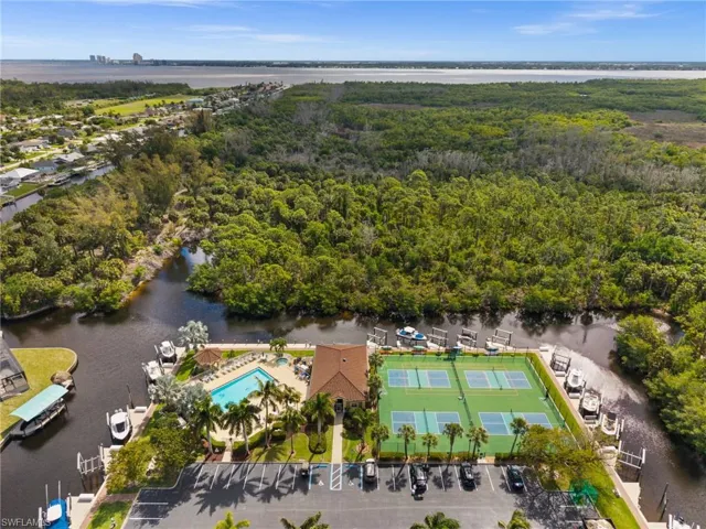 1781 Four Mile Cove Pkwy 111, Cape Coral, Florida 33990