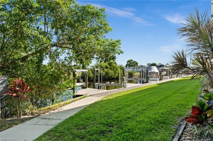 1781 Four Mile Cove Pkwy 111, Cape Coral, Florida 33990