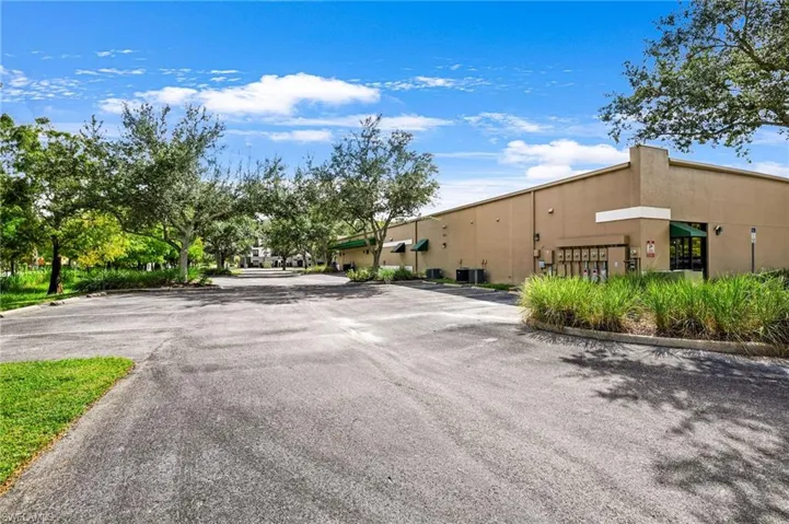 8991  Daniels Center  DR, Fort Myers, FL 33912