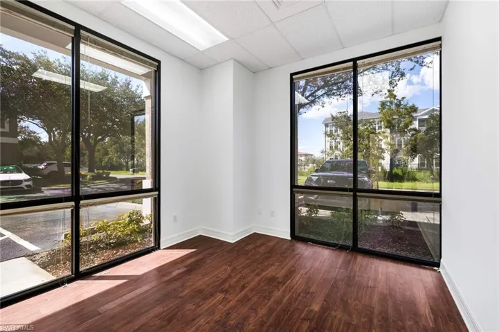 8991  Daniels Center  DR, Fort Myers, FL 33912