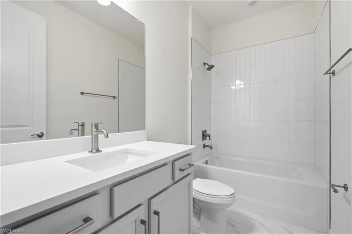 16951 Squirrel Branch Ln, Alva, Florida 33920