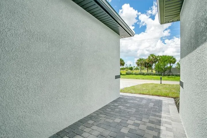 View of side of home