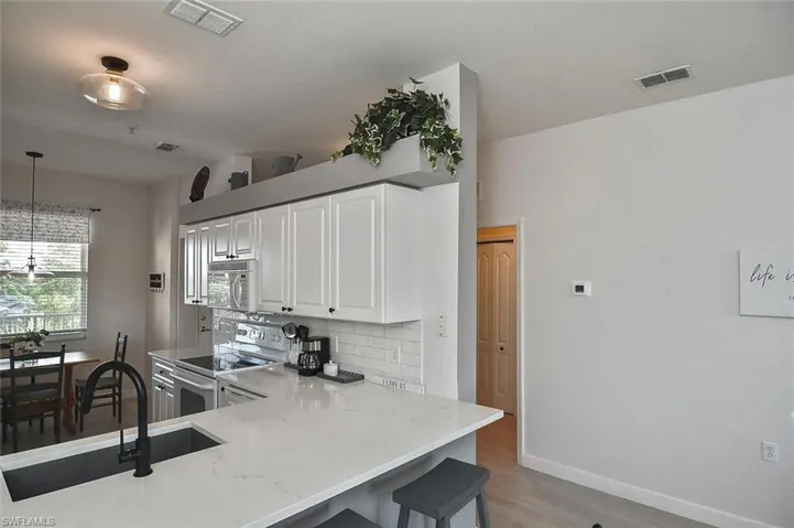 3830  Sawgrass  WAY, Naples, FL 34112