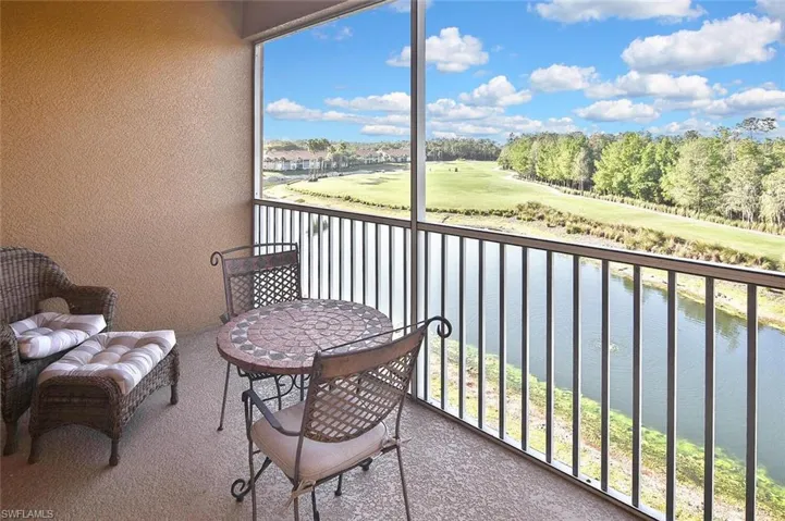 3830  Sawgrass  WAY, Naples, FL 34112