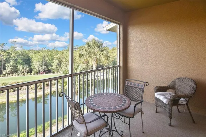 3830  Sawgrass  WAY, Naples, FL 34112
