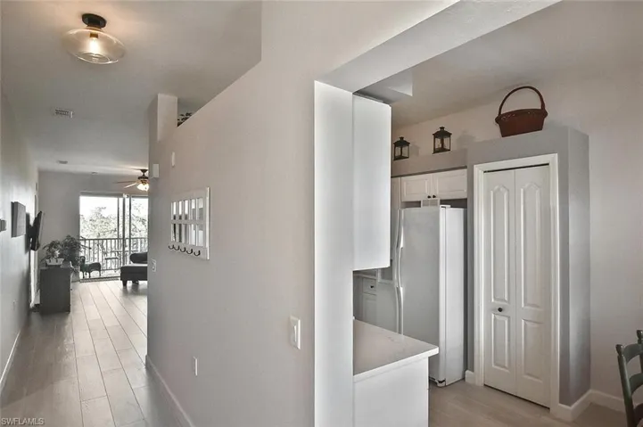 3830  Sawgrass  WAY, Naples, FL 34112