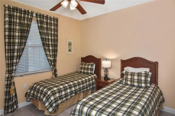 3830  Sawgrass  WAY, Naples, FL 34112