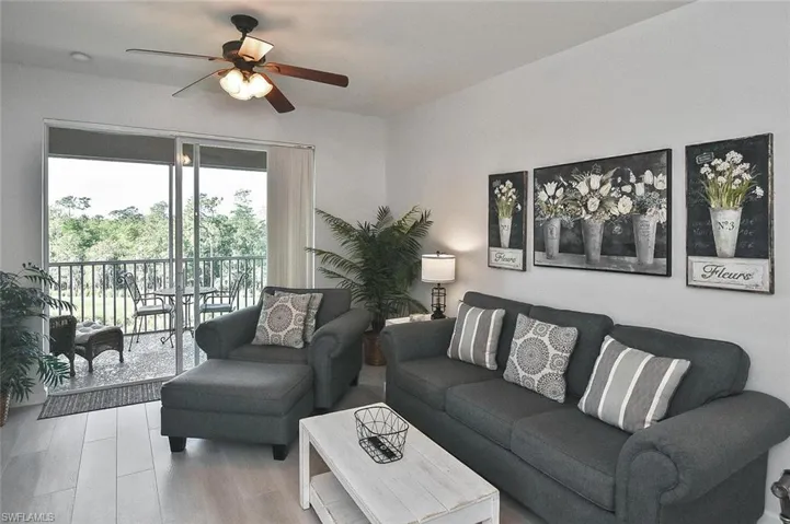 3830  Sawgrass  WAY, Naples, FL 34112