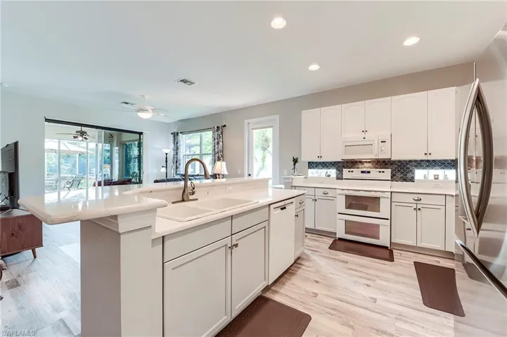 10557  Avila  CIR, Fort Myers, FL 33913