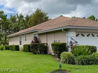7832  Meridan  CT, Naples, FL 34104