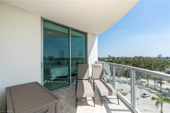 3000  Oasis Grand  BLVD, Fort Myers, FL 33916