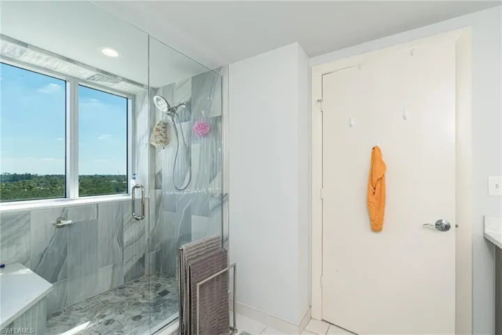 3000  Oasis Grand  BLVD, Fort Myers, FL 33916