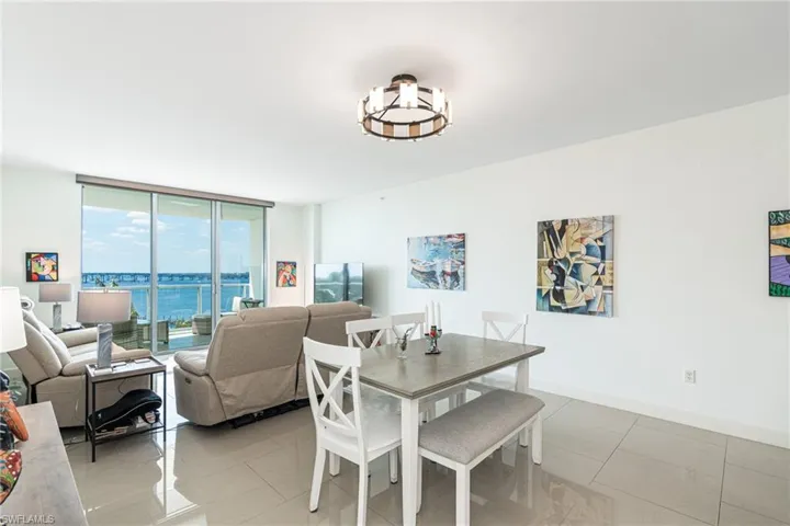 3000  Oasis Grand  BLVD, Fort Myers, FL 33916