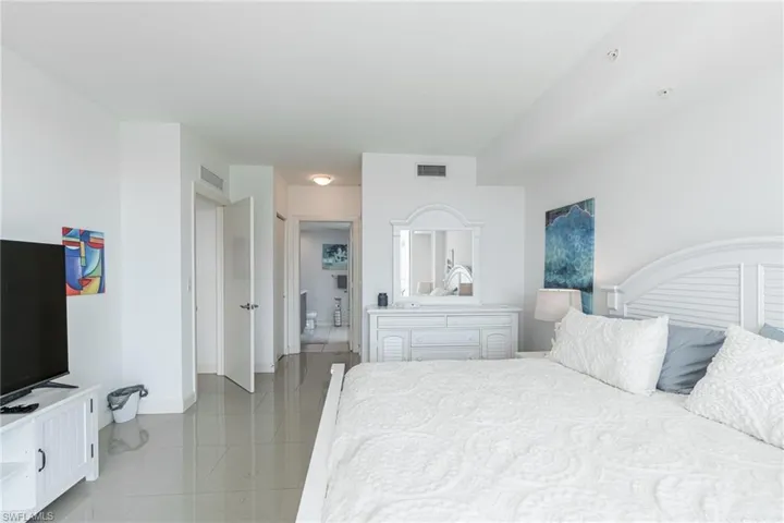 3000  Oasis Grand  BLVD, Fort Myers, FL 33916