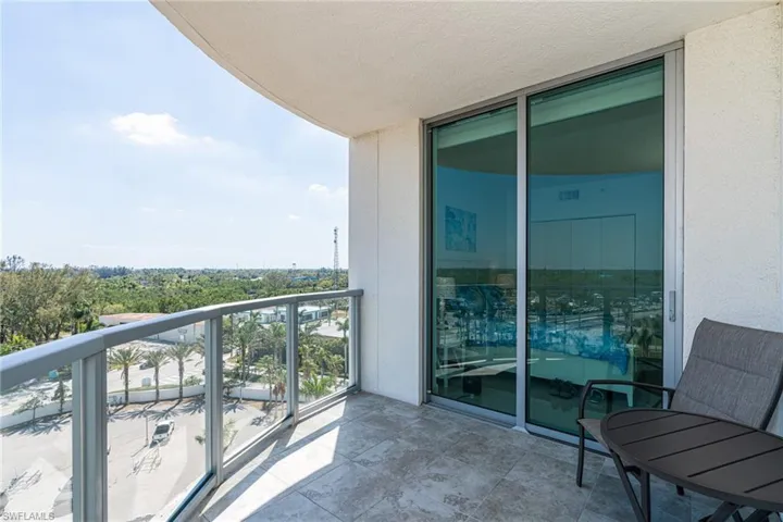 3000  Oasis Grand  BLVD, Fort Myers, FL 33916