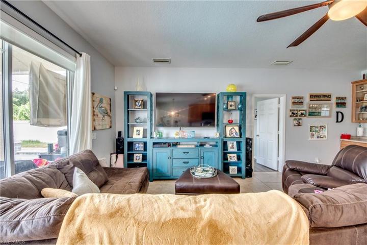 8384  Silver Birch  WAY, Lehigh Acres, FL 33971