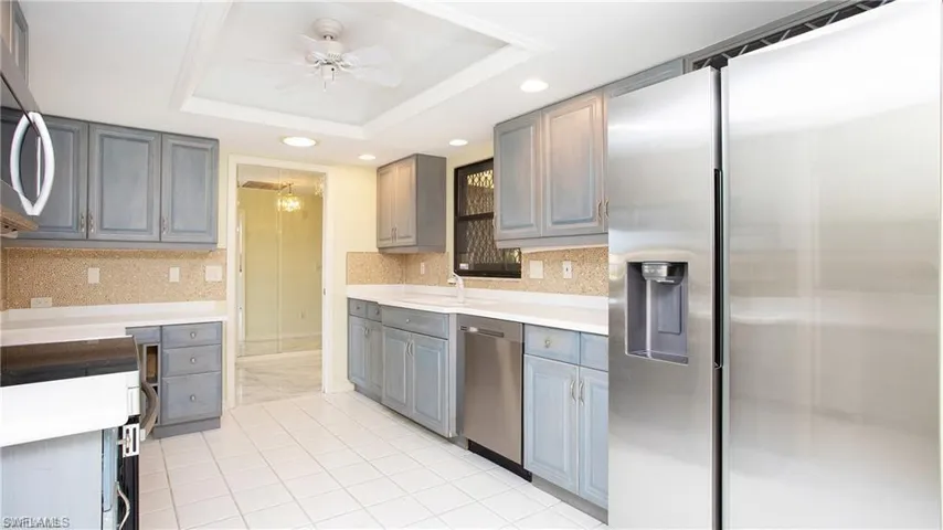 319 Reynolds Ct M12, Naples, Florida 34112