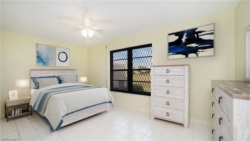 319 Reynolds Ct M12, Naples, Florida 34112