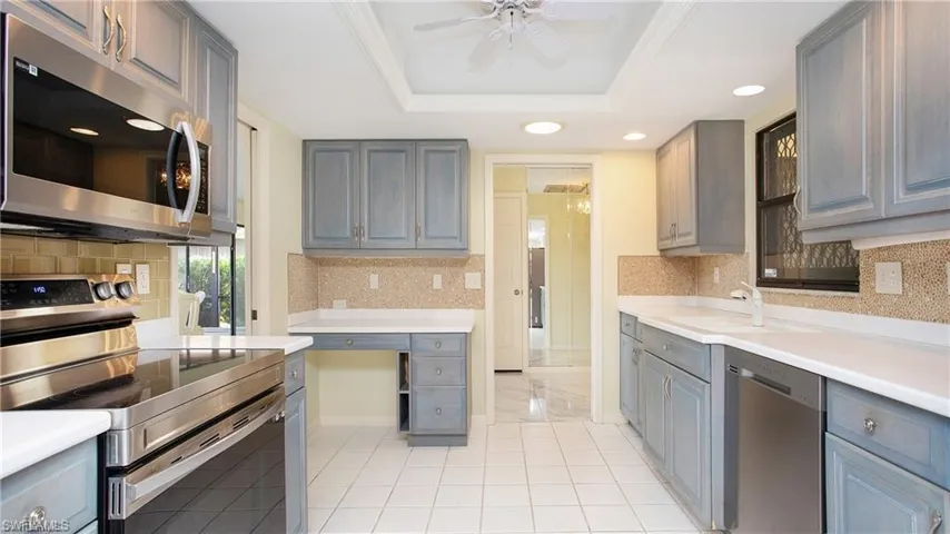 319 Reynolds Ct M12, Naples, Florida 34112