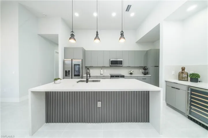 3516 Nw 9th Ter, Cape Coral, Florida 33993