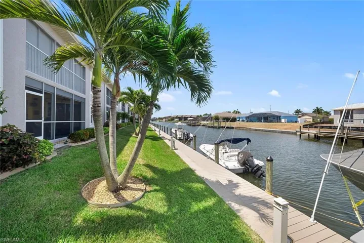 4622 12th Pl 124, Cape Coral, Florida 33914
