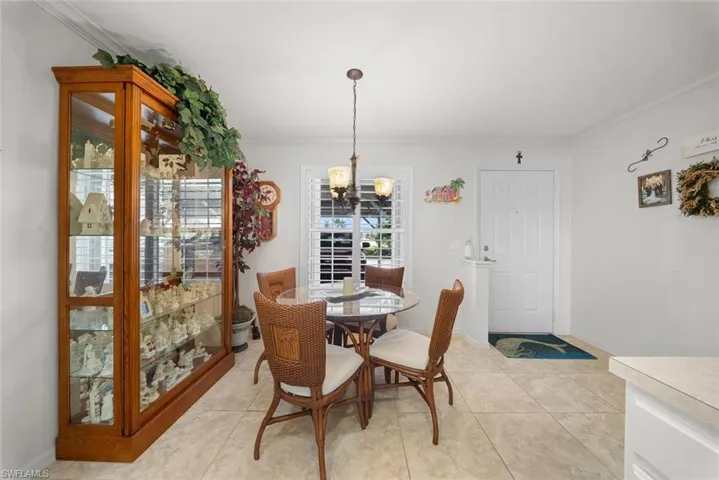4622 12th Pl 124, Cape Coral, Florida 33914
