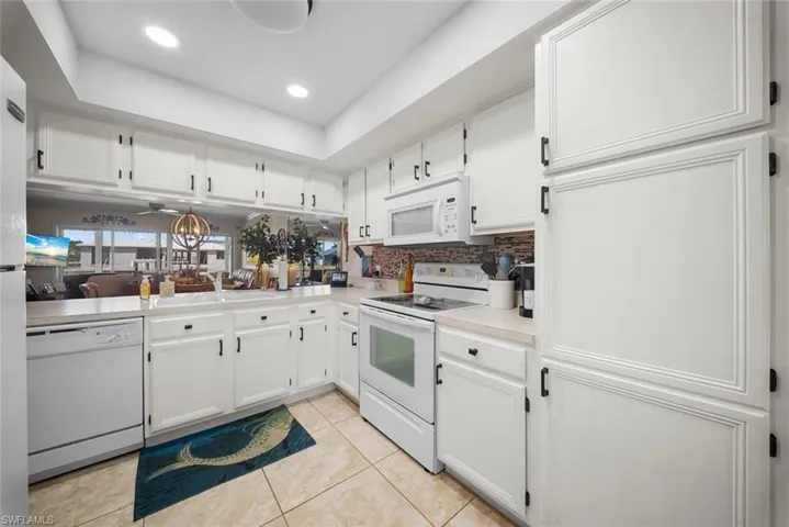 4622 12th Pl 124, Cape Coral, Florida 33914