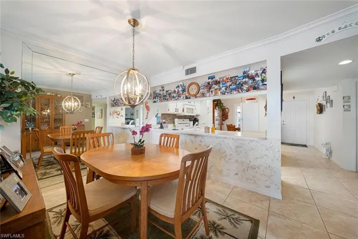 4622 12th Pl 124, Cape Coral, Florida 33914