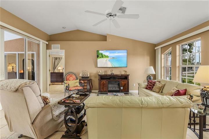 1609 SW 19th  TER, Cape Coral, FL 33991