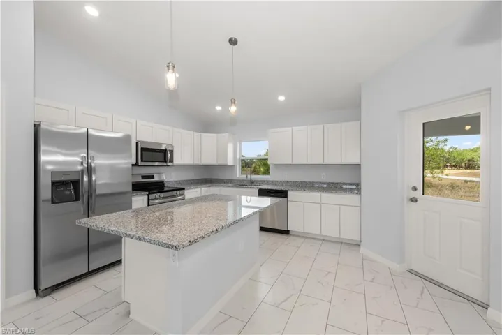 2001 Inglewood Cir, Labelle Fl 33935