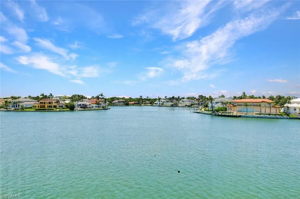 3200 Gulf Shore BLVD, Naples, FL 34103,225000278