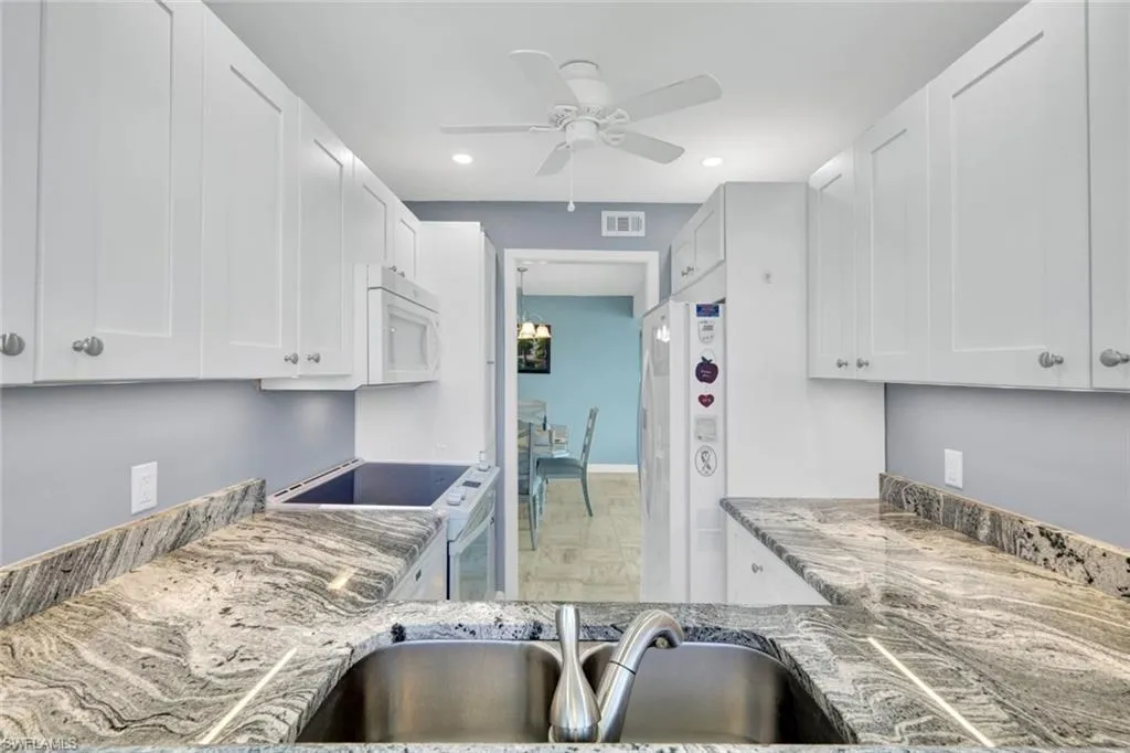 3200 Gulf Shore BLVD, Naples, FL 34103,225000278