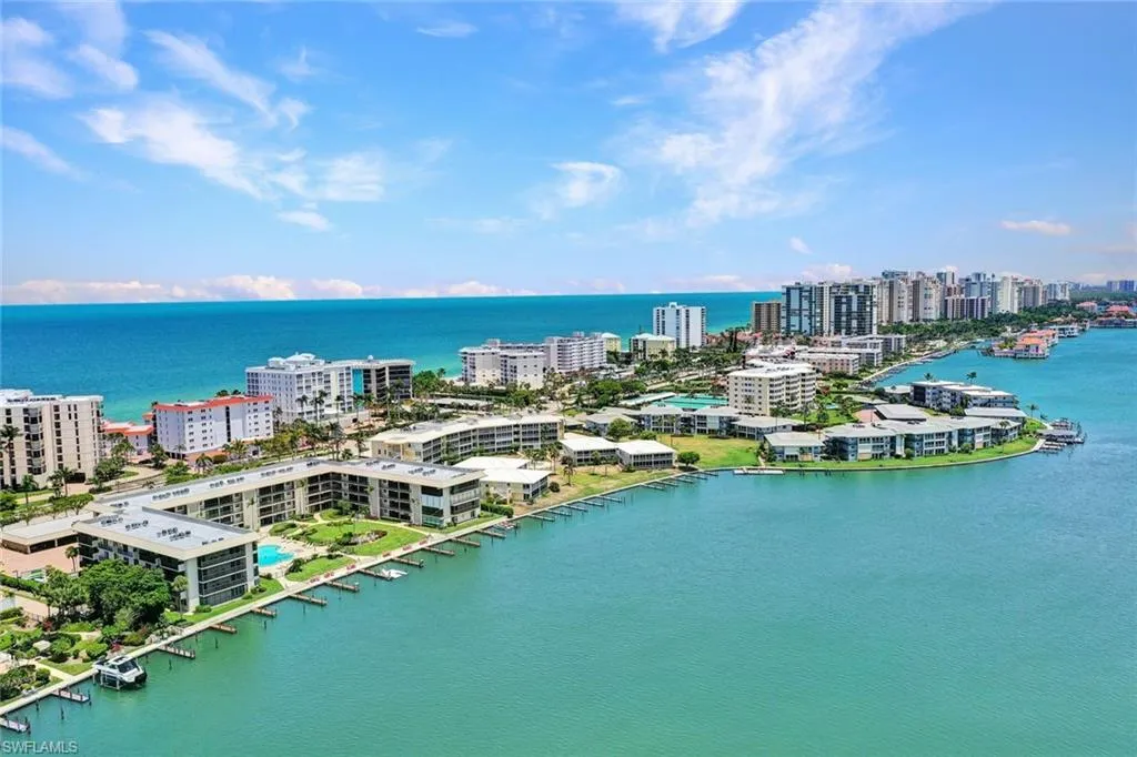 3200 Gulf Shore BLVD, Naples, FL 34103,225000278