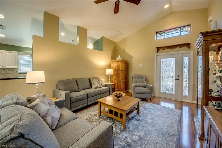 3861  Ponytail Palm  CT, North Fort Myers, FL 33917