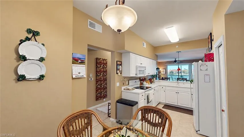 2740 Cypress Trace Cir 2720, Naples, Florida 34119