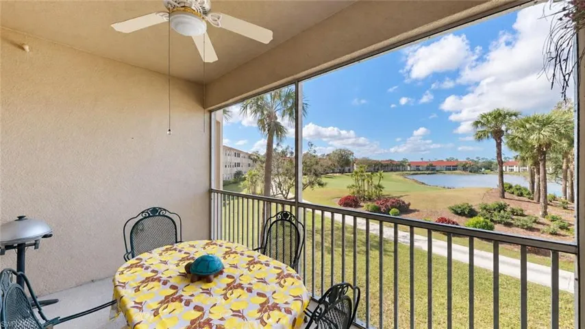 2740 Cypress Trace Cir 2720, Naples, Florida 34119