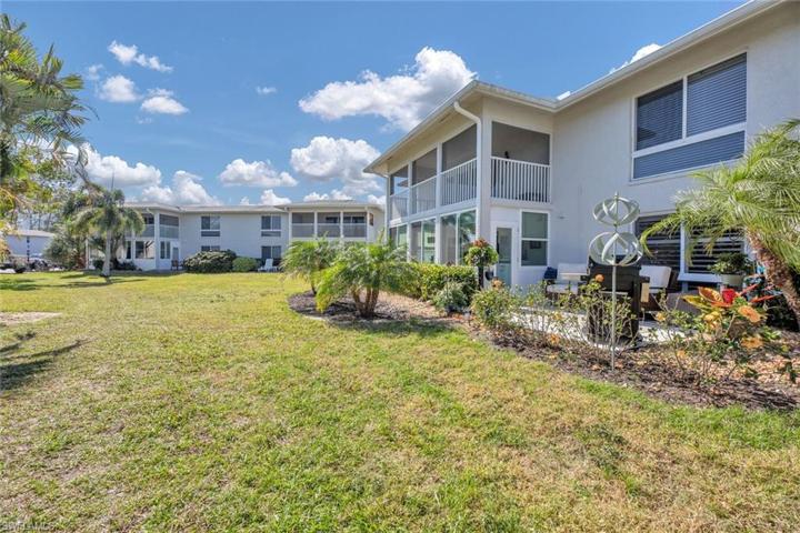 158 Lollypop LN # 1, NAPLES FL 34112